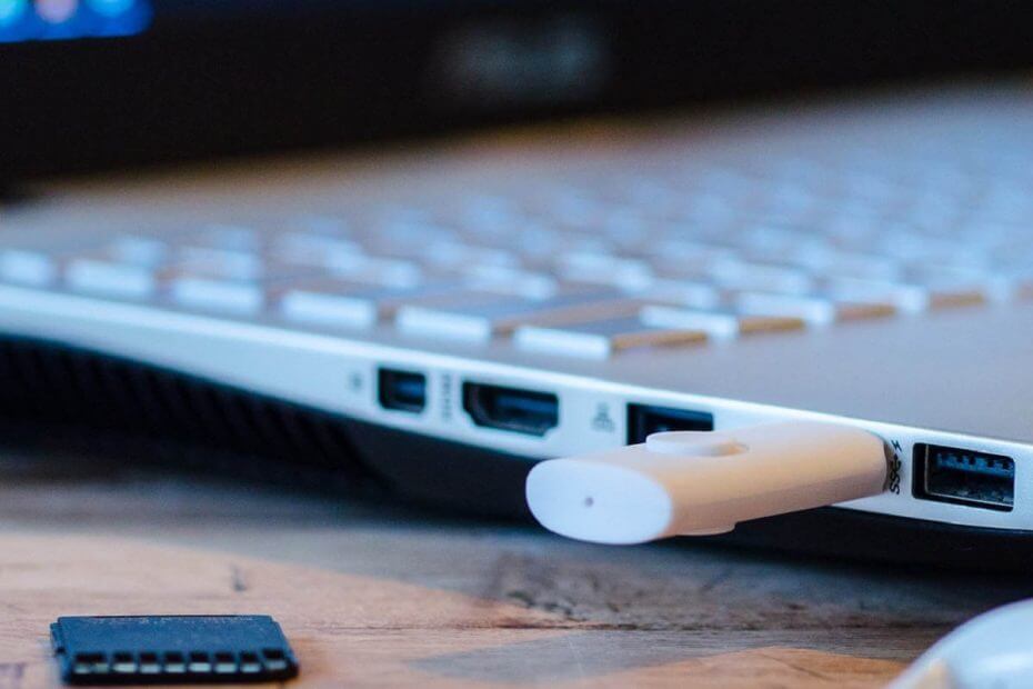 Create Portable Software And Run Any App From USB [How to]
