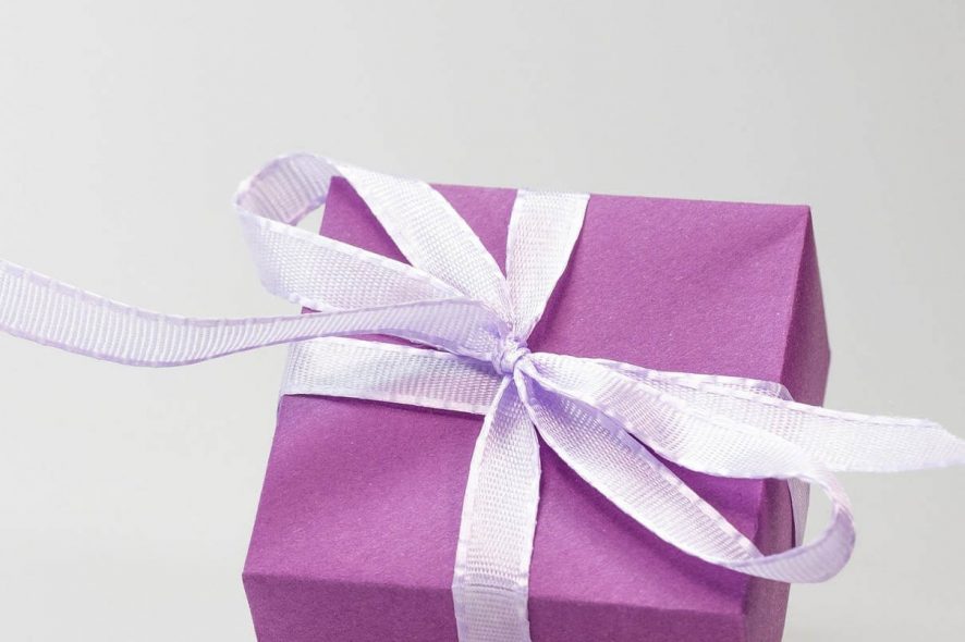 Valentine's Day tech deals