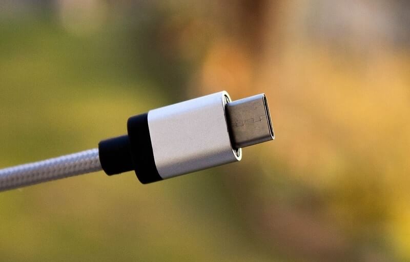 A USB cable USB cable my laptop adapter is not working