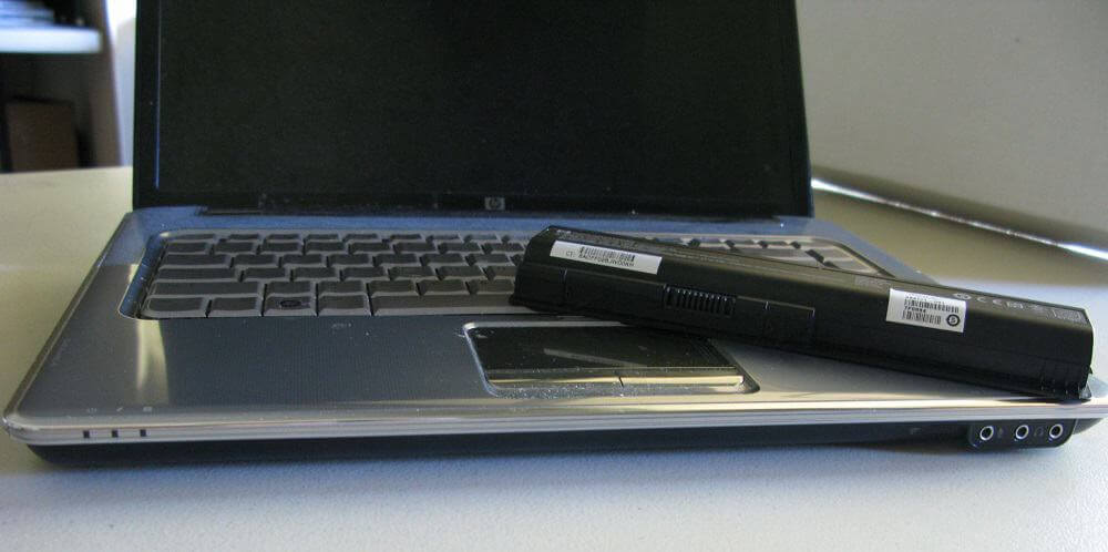 A laptop battery Laptop battery my laptop adapter is not working