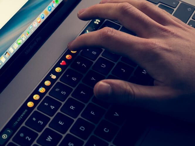macbook keyboard macbook keyboard macbook white screen of death