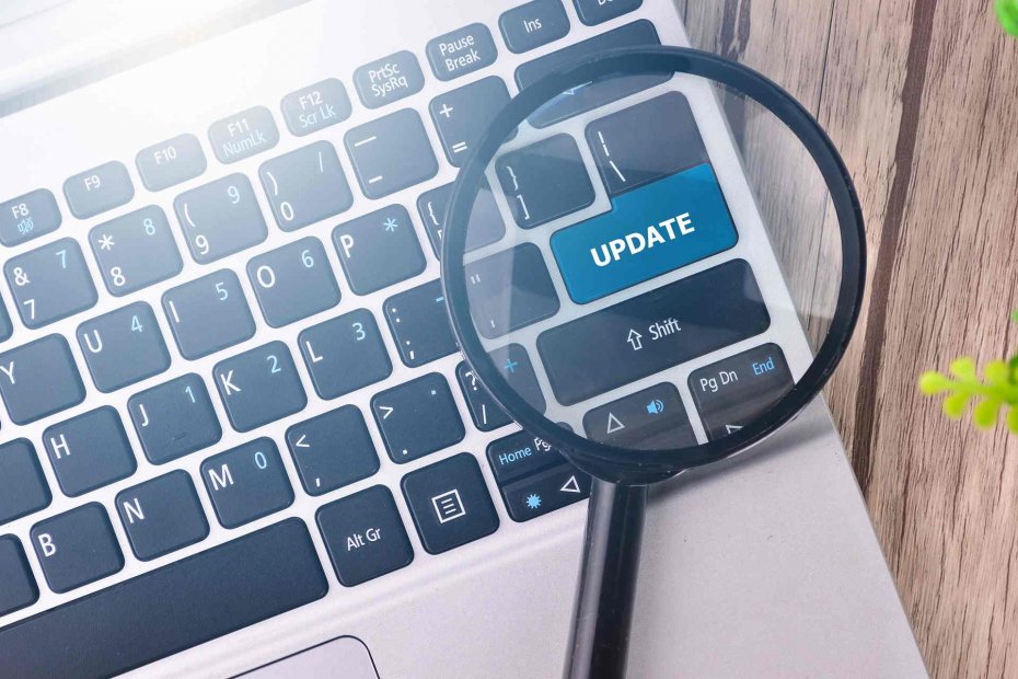 Stuck at Configuring Windows Updates Screen? Try These Fixes