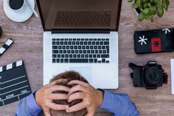 FIX: Stuck at make sure you're ready to install Windows 10/11