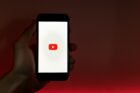 Easy Fixes to YouTube Pause Button Won't Go Away [Android]