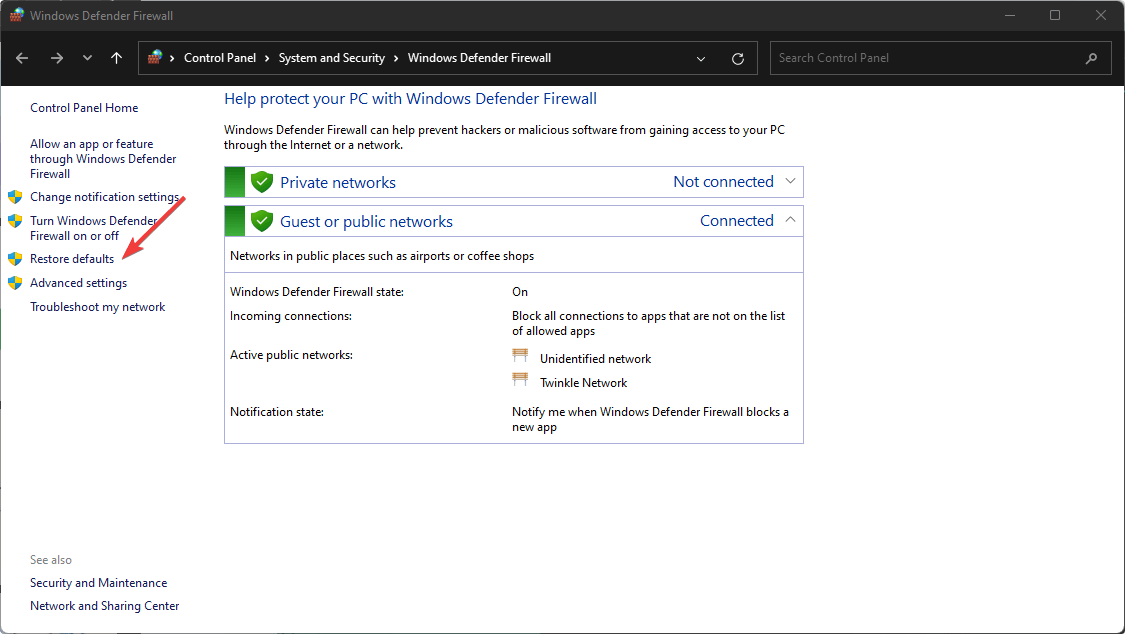 klicka på återställ standardinställningar för Windows Defender brandvägg