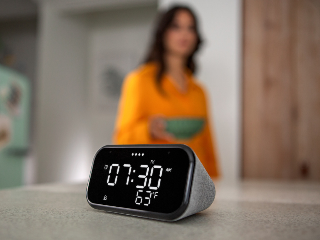 Lenovo Smart Clock Essential review: Simplistic flexibility