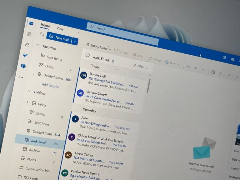 Microsoft “aware” of leaked Outlook for Windows, warns against using it