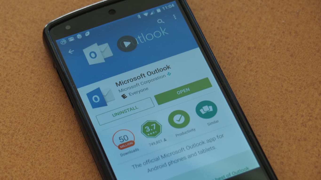 Microsoft Outlook takes aim at Google’s Gmail and hits the 100 million