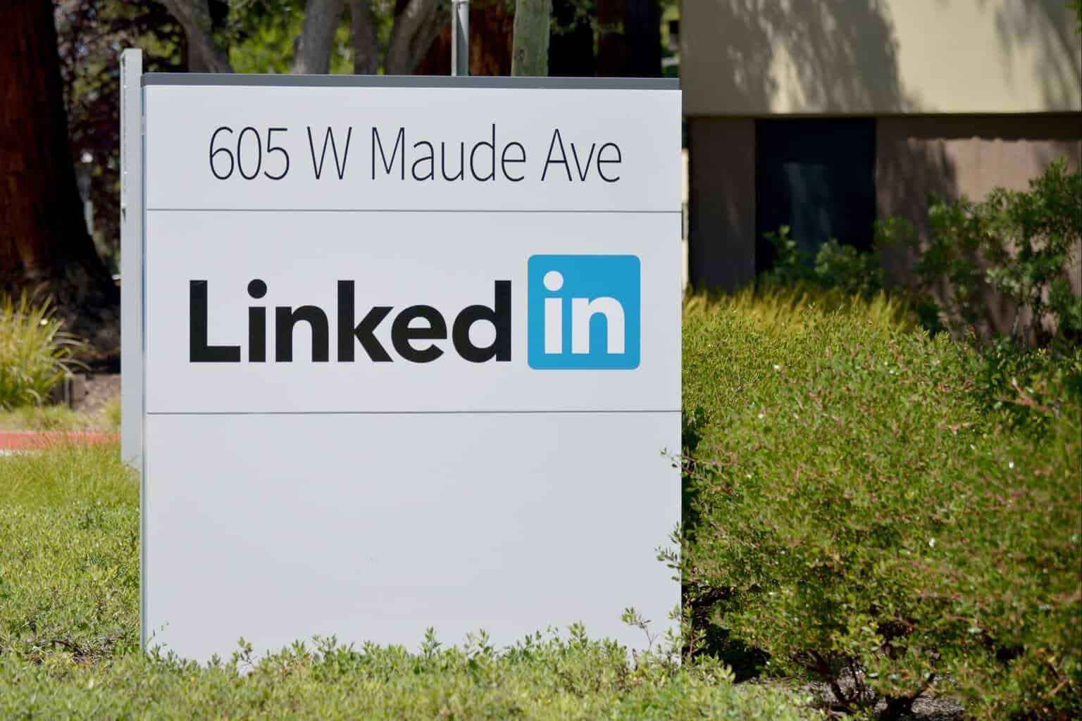 LinkedIn suing