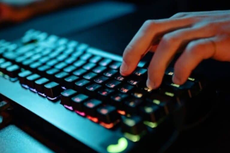 Keyboard Strikes Strikethrough Shortcut: 7 That Actually Work in Text Editors